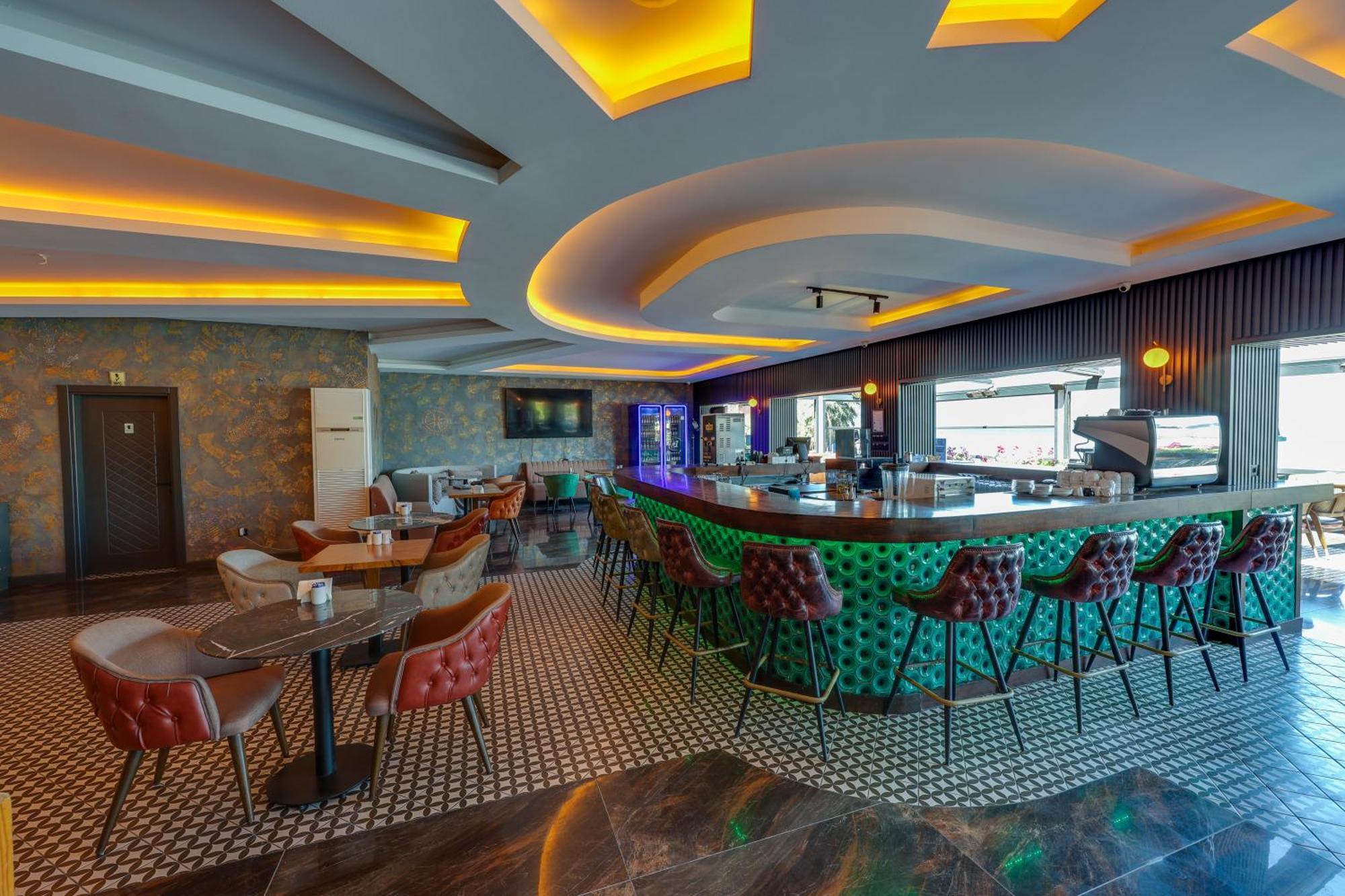Marti Prime Beach Hotel Kuşadası Ngoại thất bức ảnh