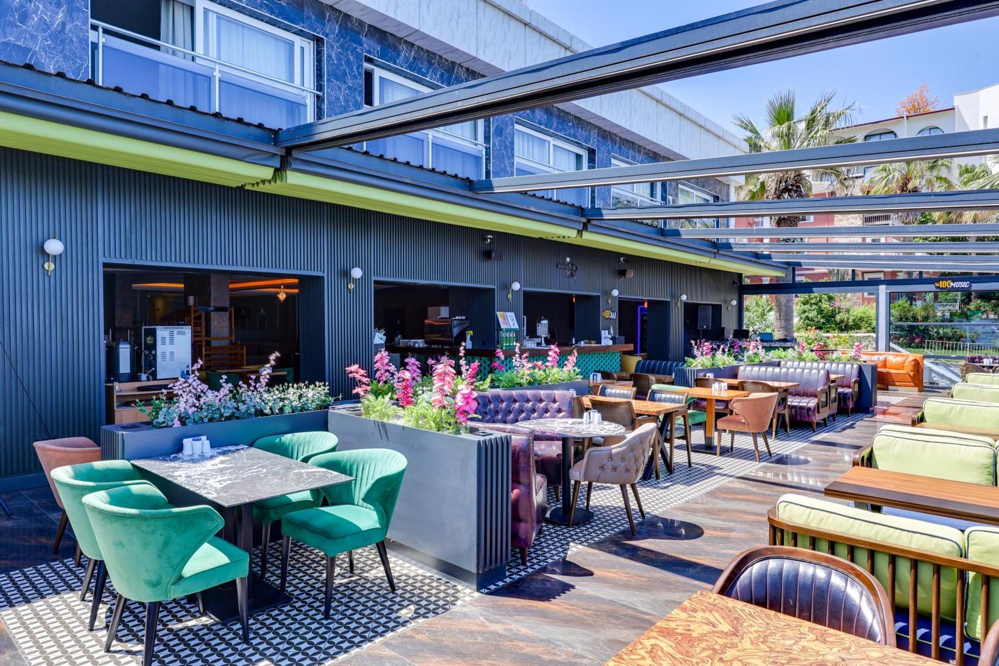 Marti Prime Beach Hotel Kuşadası Ngoại thất bức ảnh