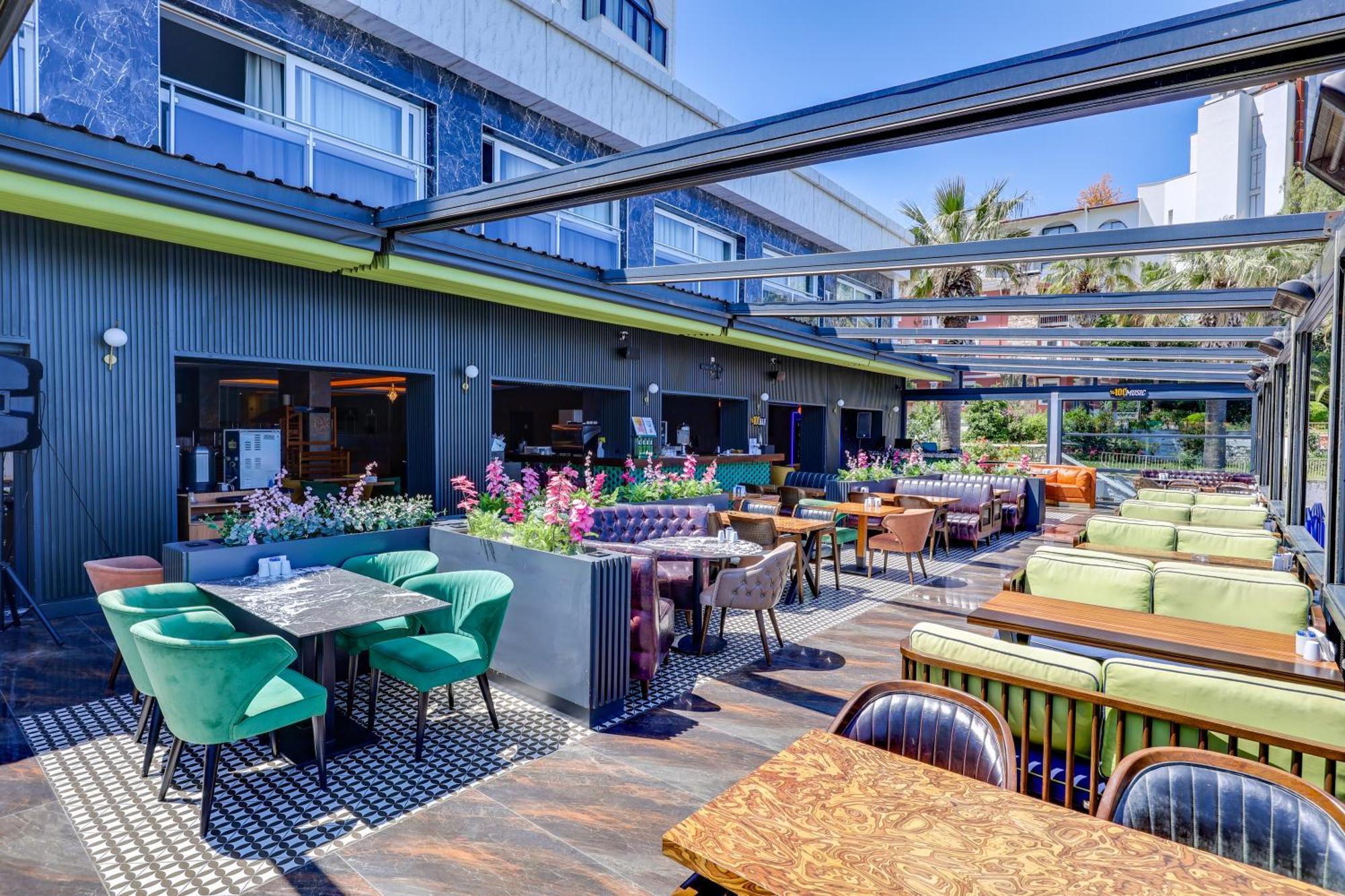Marti Prime Beach Hotel Kuşadası Ngoại thất bức ảnh