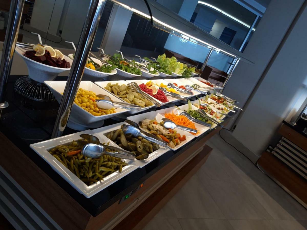 Marti Prime Beach Hotel Kuşadası Ngoại thất bức ảnh